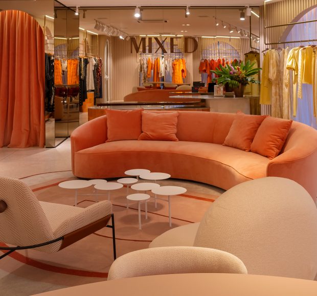 Mixed | Showroom